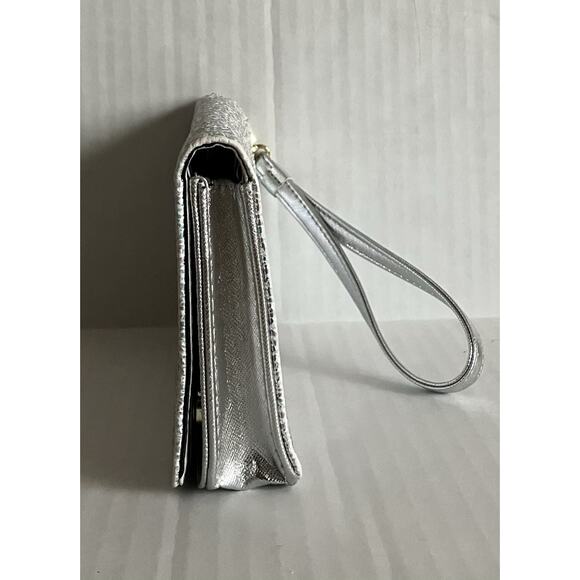 Womens Betsey Johnson Wristlet Wallet Luv Betsey Removable Strap Iridescent - Picture 3 of 11